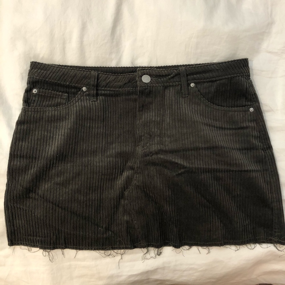 URBAN OUTFITTERS BDG GRAY CORDUROY SKIRT